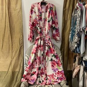 NATORI Silk Floral Robe - Long